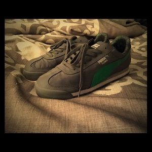 Puma classics in grey/green
